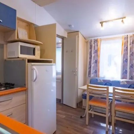 Mobil-home 3 Pièces, 4 Pers., Proche De - Api-1-52-1215 Montblanc